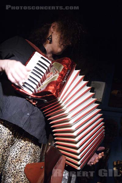 BABY DEE - 2006-09-30 - PARIS - El Alamein - 